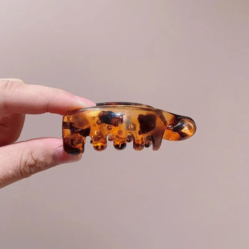 Women's Vintage Oval Leopard Print Non-Slip Hair Clips - Amber and Black Fashion Accessories for Secure Ponytails and Bun Hairstyles